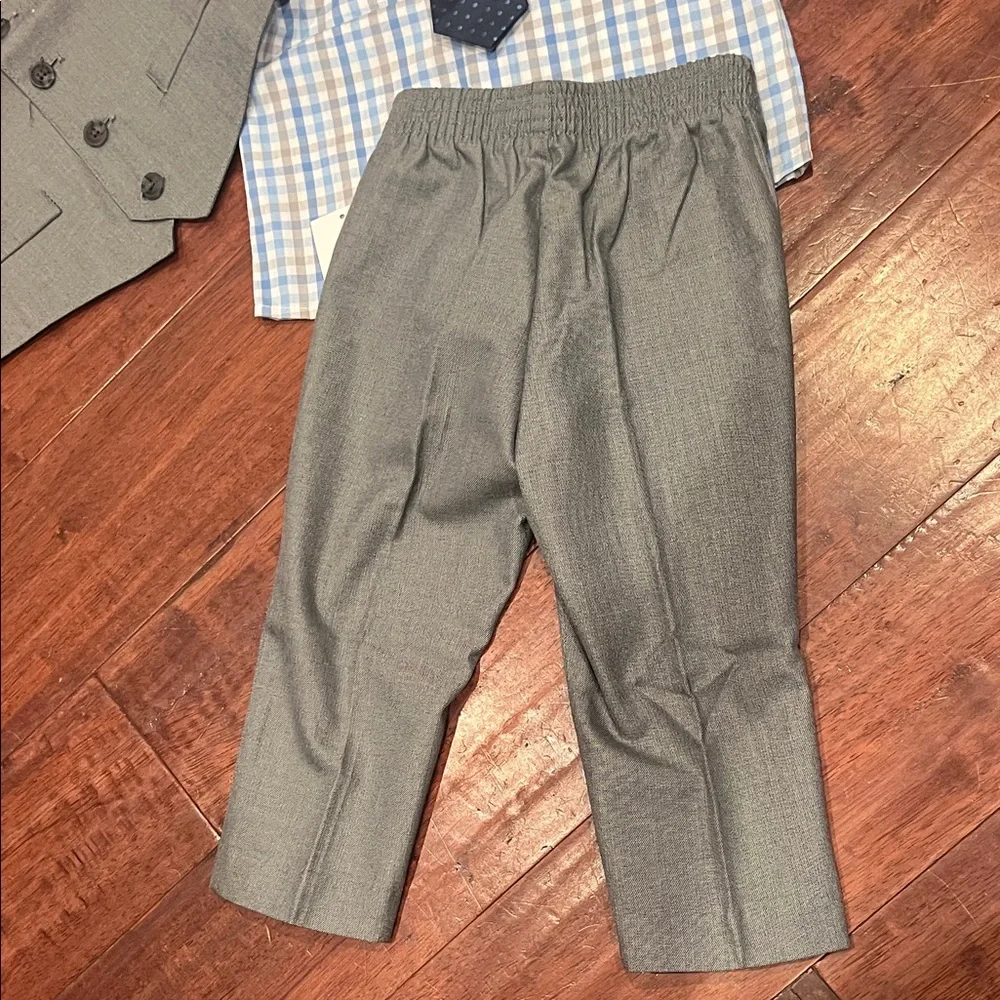 NWT-Nautica Suit - Blue and White Checkered Shirt with Navy Tie